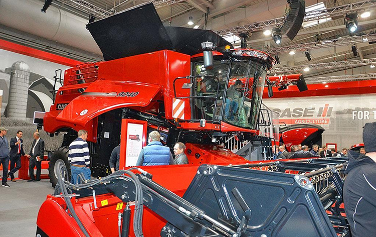 На виставці Agritechnica-2017 компанія CASE IH продемонструвала комбайн Axial Flow 9240 в максимальній комплектації