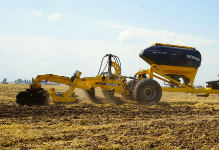 How BEDNAR TERRALAND TN helps to reduce the rate of fertilizer application by 25%