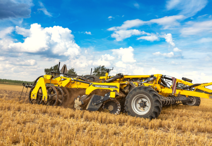 The first step: FIRMA "AGRO-TRAK" LLC on the track to the best result with BEDNAR equipment