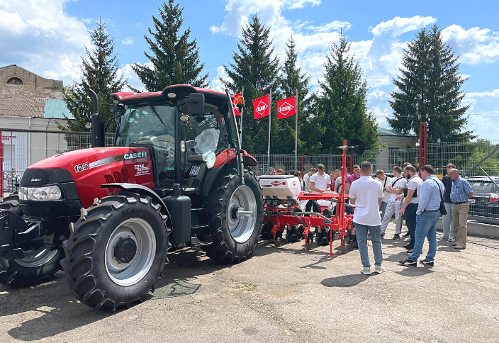 Titan Machinery Ukraine, together with KUHN Ukraine, cordially congratulate the National University of Bioresources and Nature Management on its 125th anniversary