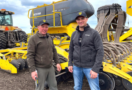 Коли у тебе універсальна сівалка BEDNAR OMEGA, іншої не треба