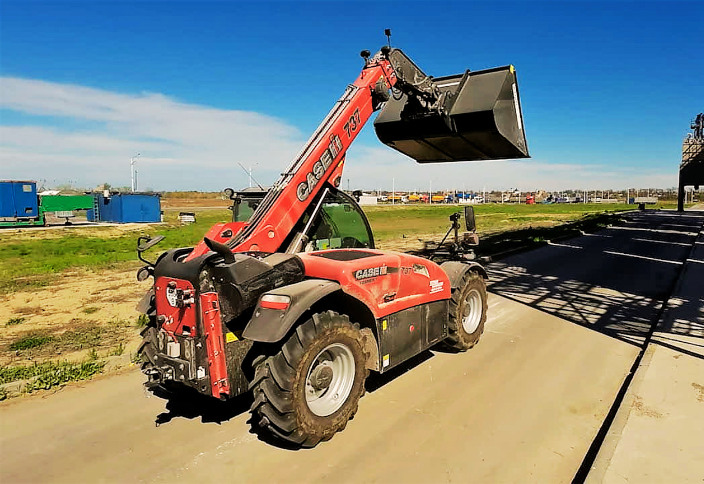 Ексклюзивно від Тайтен Машинері Україна: «НІБУЛОН» придбав перші навантажувачі Case IH Farmlift