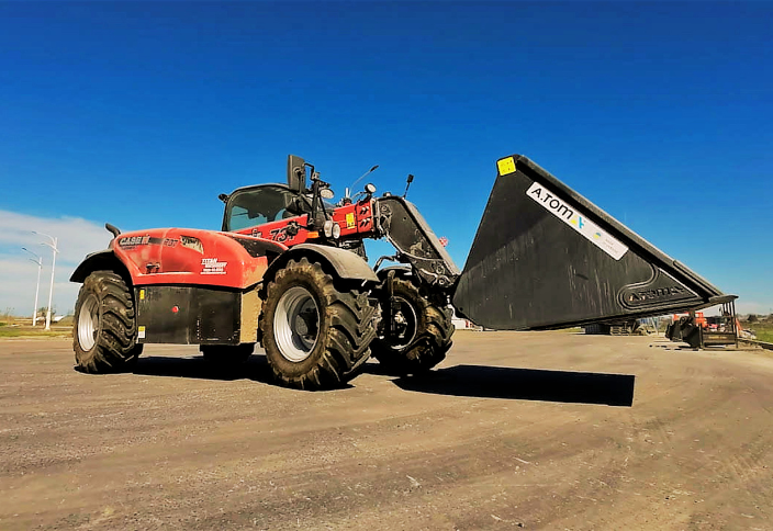 "NIBULON" Acquires New Case IH Farmlift Loaders