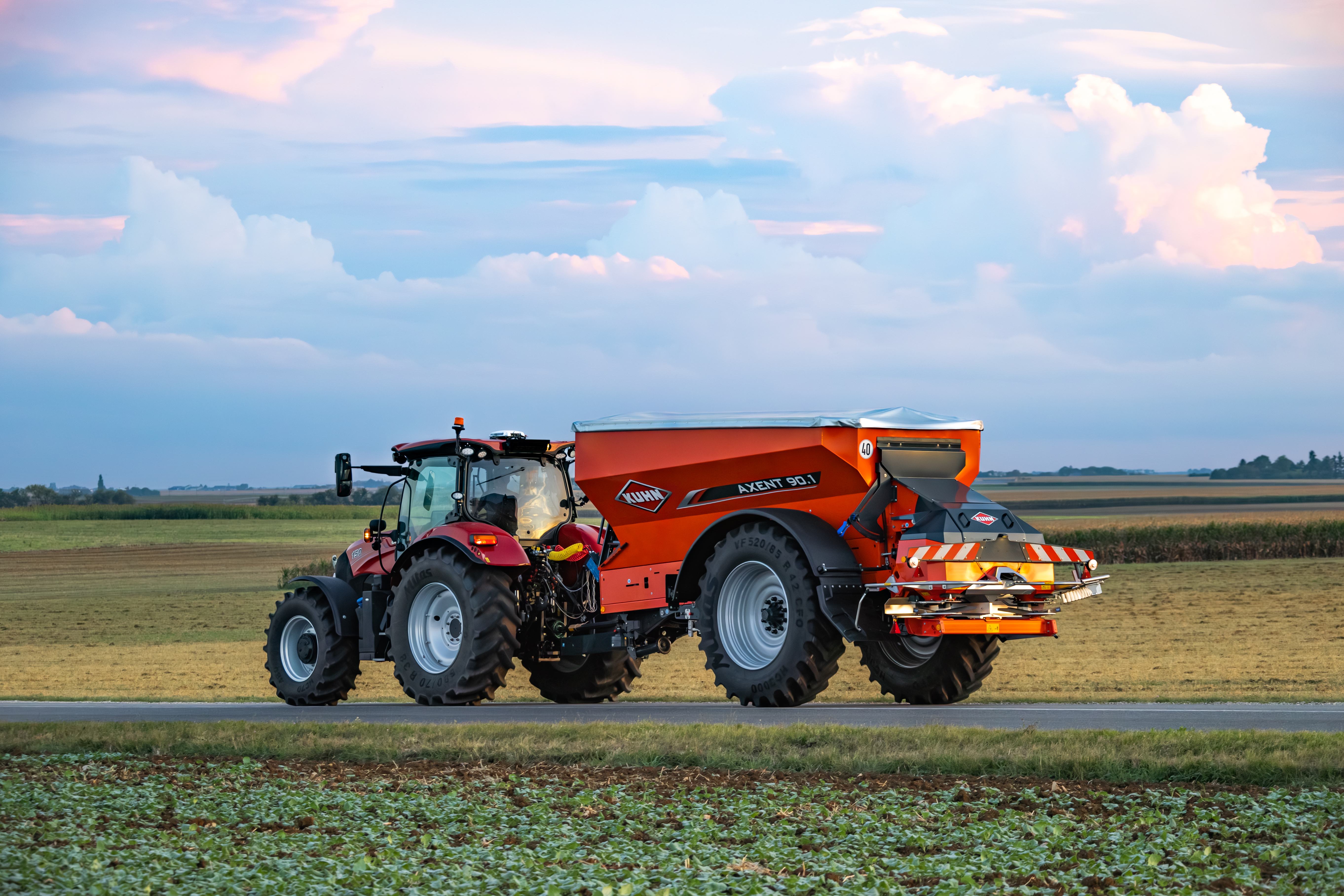 Розподілювач мінеральних добрив KUHN AXENT 90.1