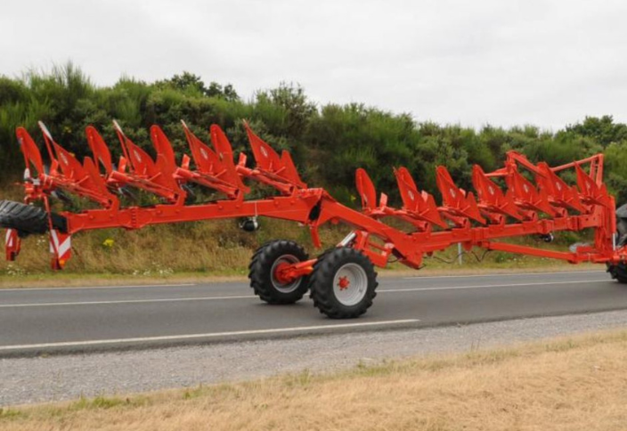 KUHN Plows: Overview of the Lines and Comparative Characteristics